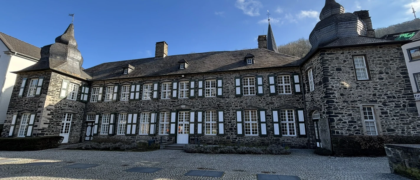 Burg Holtzbrinck