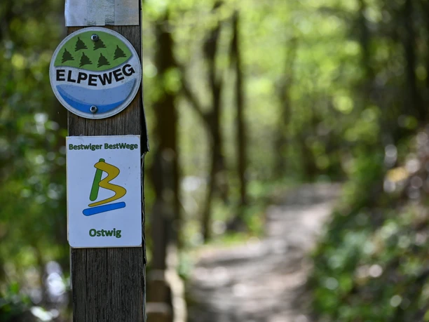Wegweiser Bestwiger BestWeg Ostwig im Elpetal