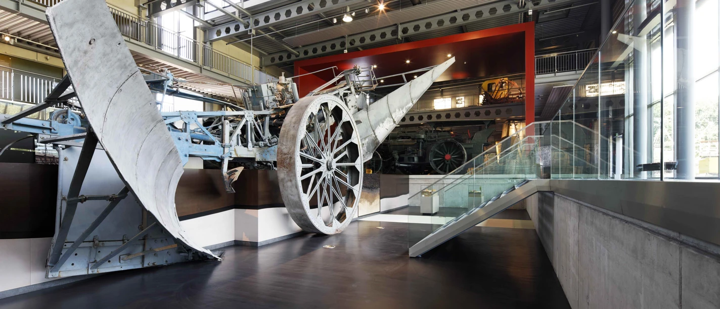 Ausstellungshalle Moormuseum.jpg
