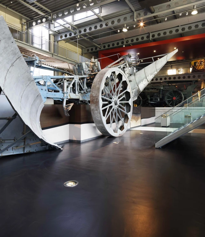 Ausstellungshalle Moormuseum.jpg