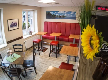 der-blick-von-oben-in-die-sitzecke