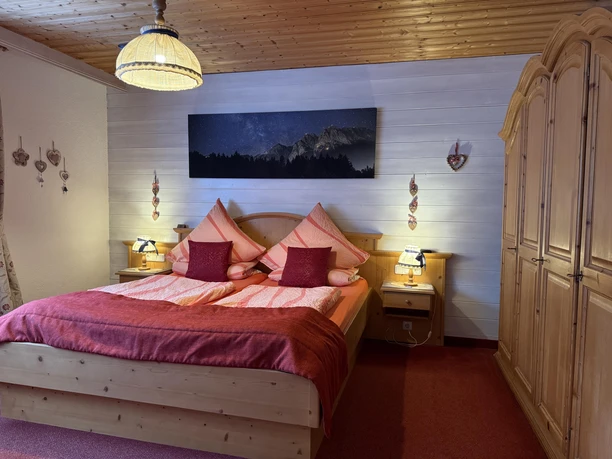 Schlafzimmer Bett