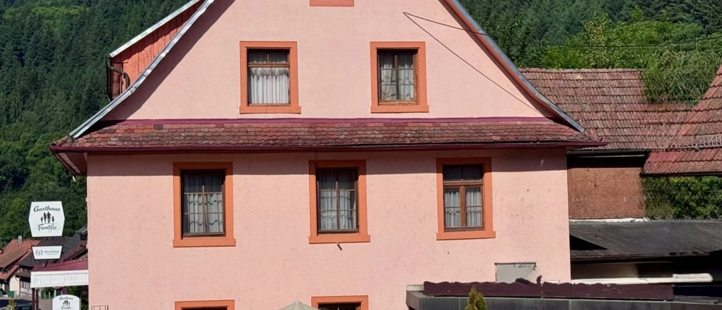 Gasthaus Familie_Anischt_klein_ copyright Tourist-Info. Seebach