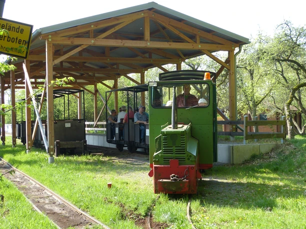 Moorbahn Bahnhof Streuobstwiese Moorbahn Bahnhof Streuobstwiese