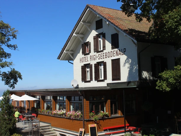 Hote Seebodenalp Aussenansicht