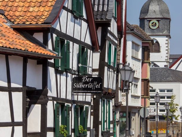 Stadt Rheinbach, Fachwerk 2018-07-22 Rheinbach Classics