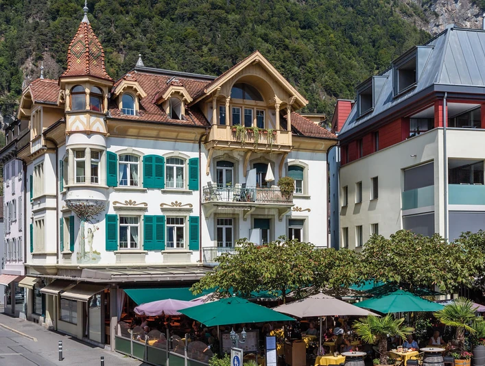 cafe-de-paris-aussenansicht