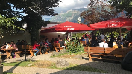 hooters-terrasse-2