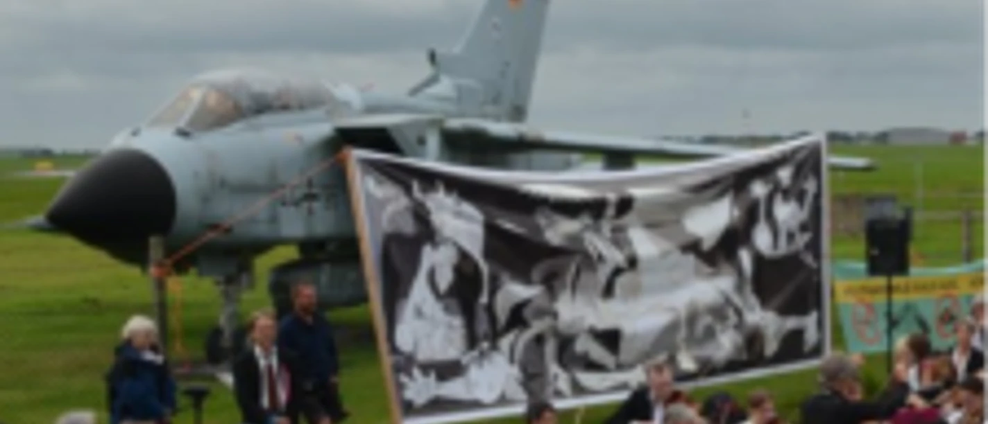 Film - Waffen nieder!.png