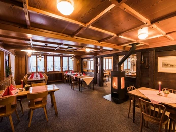 weisses-kreuz-brienz-brienzerstube