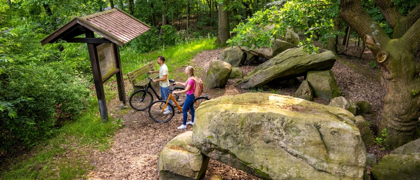 04 Radwanderer beim....jpg