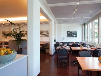 seehotel-boenigen-speissesaal