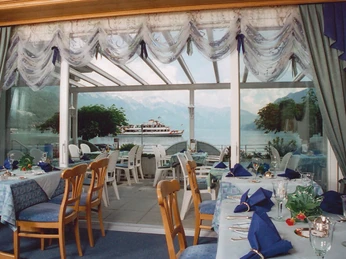 seiler-au-lac-la-gare-aussicht-innen