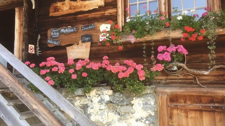 bergrestaurant-schwarzenberg-eingangsbereich