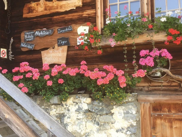 bergrestaurant-schwarzenberg-eingangsbereich