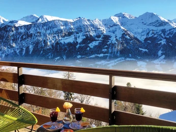 gloria-beatenberg-balkon-aussicht