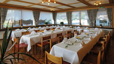 hotel-adler-saal
