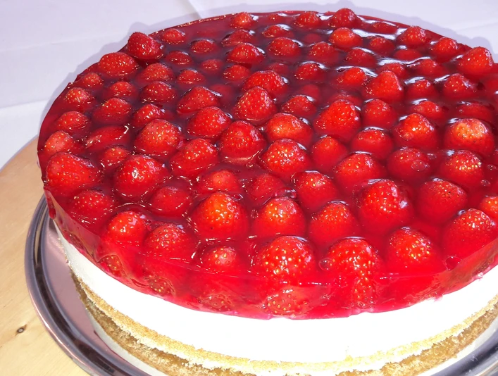 Erdbeerkuchen im Bauerncafé Buchholz Erdbeerkuchen im Bauerncafé Buchholz