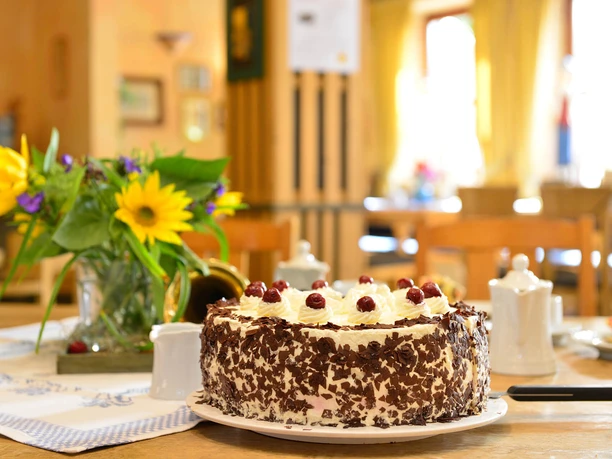 Gedeckter Tisch im Landcafé Neubokel Gedeckter Tisch im Landcafé Neubokel