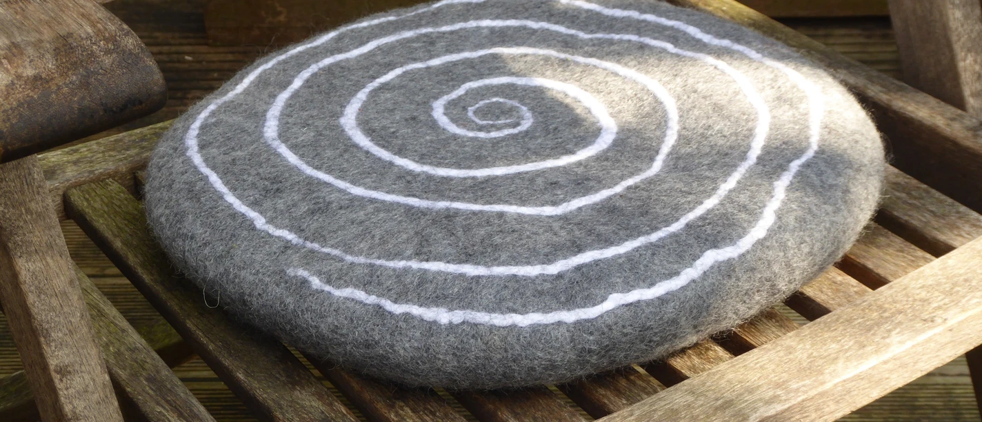 Sitzkissen-Spiralmuster-k.jpg