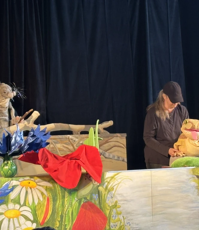 Käthe, die Knoblauchkröte ... ein spannendes Theaterstück zur Artenvielfalt..JPEG