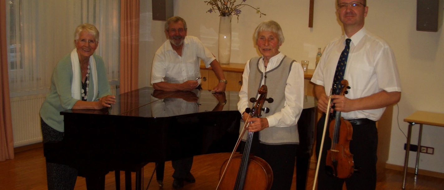 Das Klaviertrio und Hans Lex.JPG