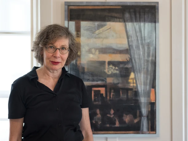 Corinne Güdemann vor einem ihrer Werke. Foto Galerie Stans, Christian Hartmann