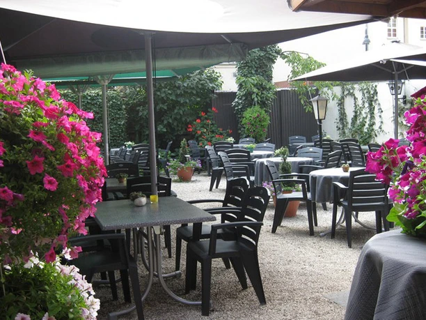 celle-restaurant-bierakademie-biergarten