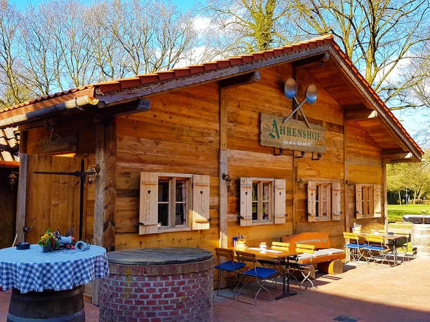 aussenansicht-huette