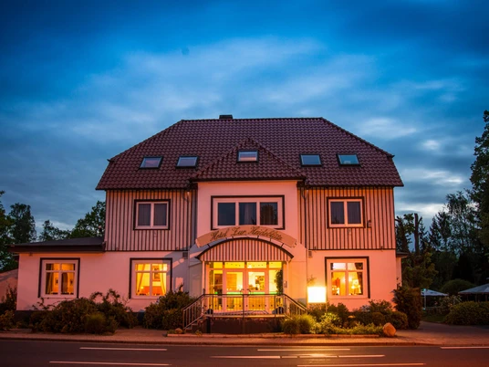 heidebluete-morgengrauen-front