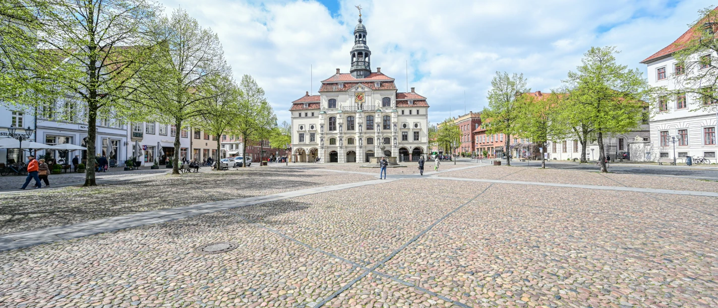 Rathaus Marktplatz_1920x1080.jpg