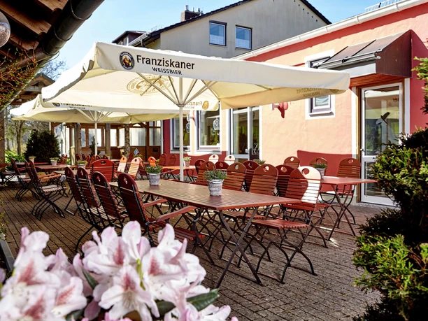 AURA-HOTEL Saulgrub Biergarten