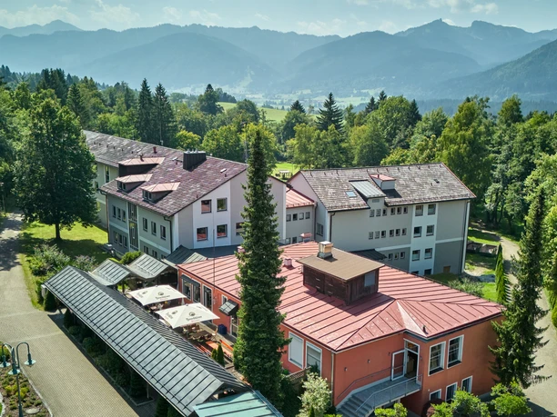 AURA-HOTEL Saulgrub Luftaufnahme