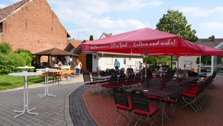 Biergarten Ellis Saal