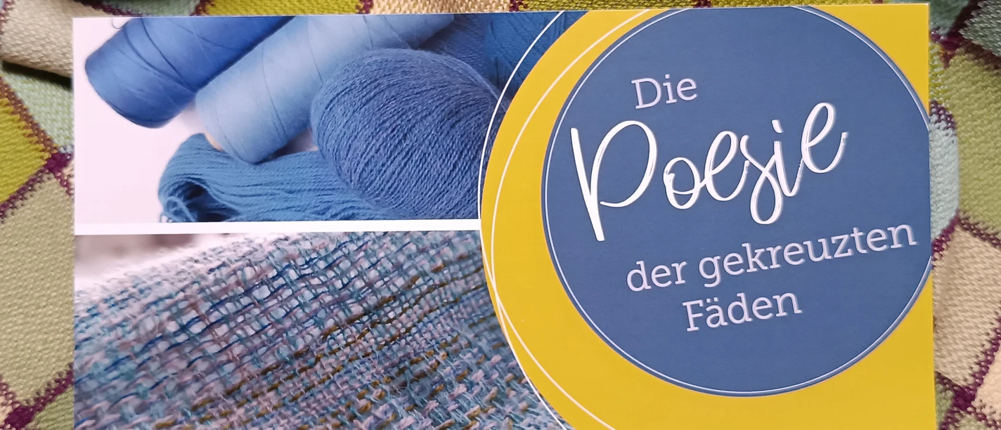 Die Poesie der gekreuzten Fäden - Textiles von Hand gewebt - Ausstellung von Ella Volland auf Juist .jpg Die Poesie der gekreuzten Fäden - Textiles von Hand gewebt - Ausstellung von Ella Volland auf Juist