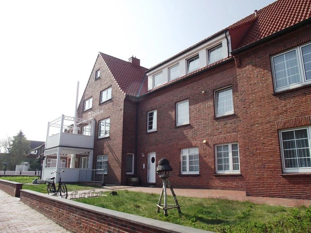 Haus Wittdün Gartenansicht.jpg