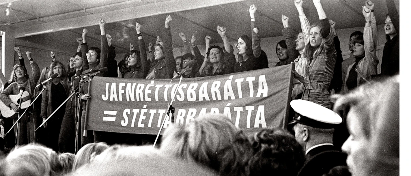 02_ETOF_stage fists raised┬®RiseandShine Cinema