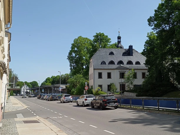 Straßenansicht 1