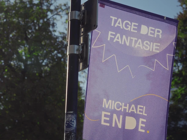 Tage der Fantasie Fahne