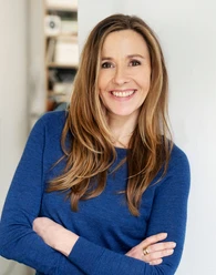 Zu sehen ist ein Foto der Bestseller-Aotorin Andrea Wulf.