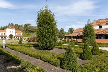 In den Gärten der Römischen Villa Borg