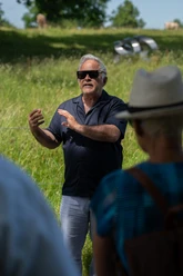 Carlo Borer gibt Einblick in sein Schaffen (Foto: Gabriel Schwyter)