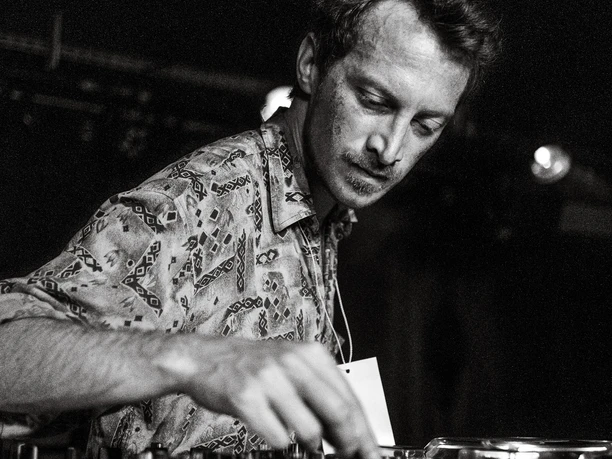 260809_DJ Dirt_ alexander-cooijmans-Hart-Art.JPG