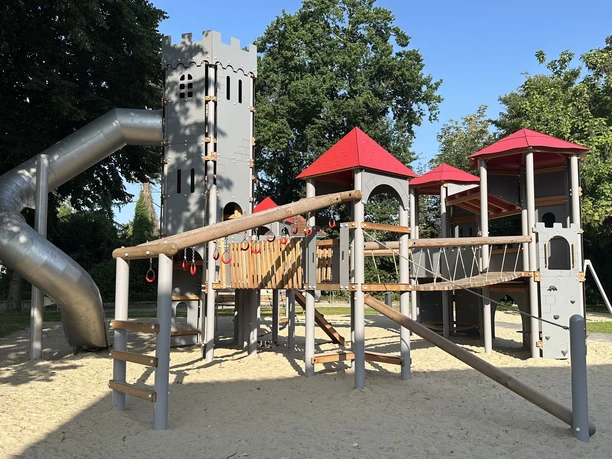 Ritterspielplatz Schüttorf 4032-2268-max.jpg
