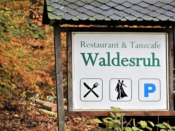 waldesruh-tanzcaf-albersdorf-schild-schleswig-holstein