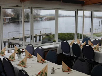 zum-alten-faehrhaus-restaurant-eider-innen2