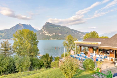 hotel-moeve-faulensee-aussen-sommer-thunersee
