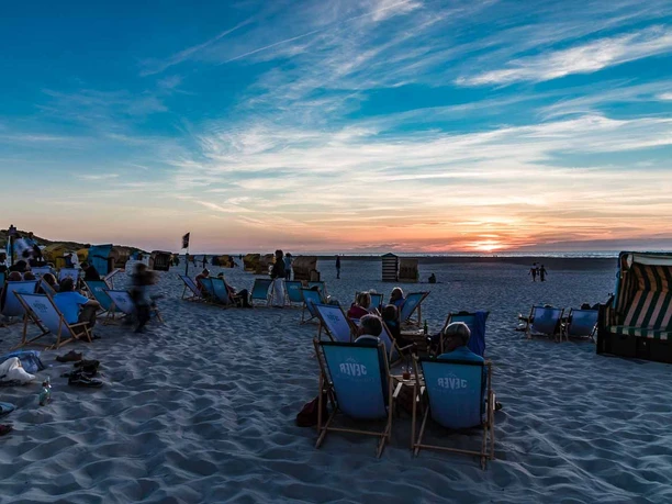 strandbar-juist-liegestuhl Steimers Strandbar Juist