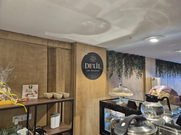 Delil_Peine_Cafe (3).jpg