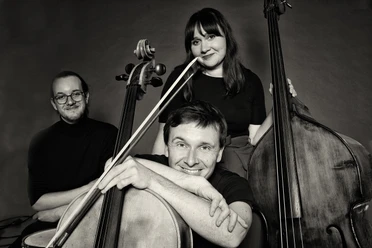 Rupert_Gillett_Trio_LANDSCAPE_Foto.Frank Rossbach.jpg